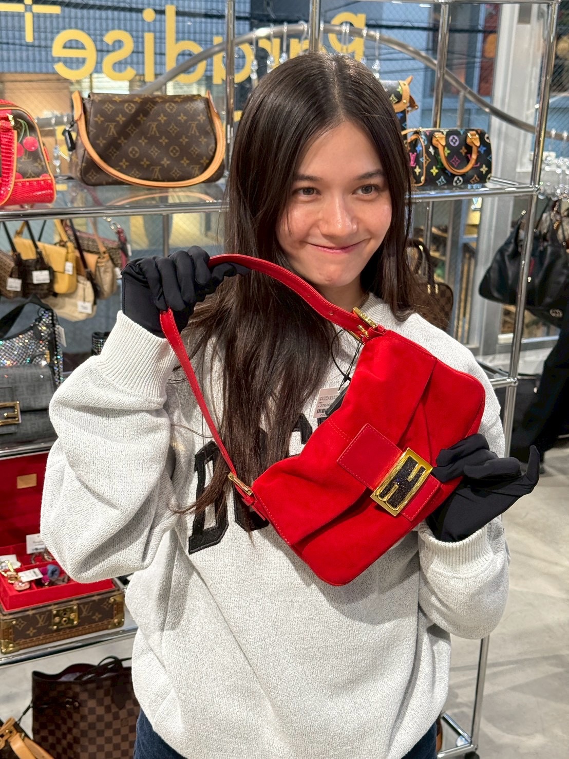 วี - วิโอเลต วอเทียร์