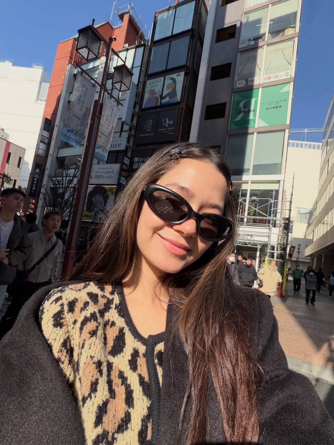 วี - วิโอเลต วอเทียร์