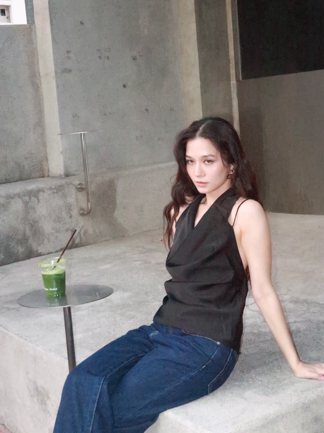 วี - วิโอเลต วอเทียร์