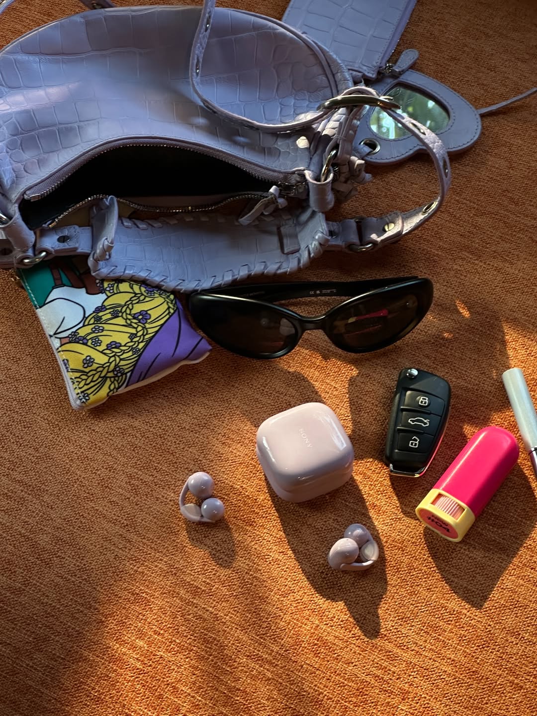 วี - วิโอเลต วอเทียร์