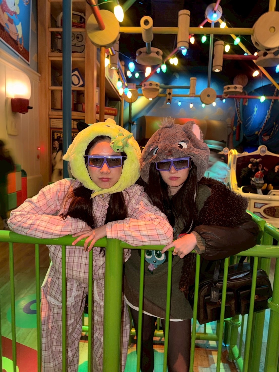 วี - วิโอเลต วอเทียร์