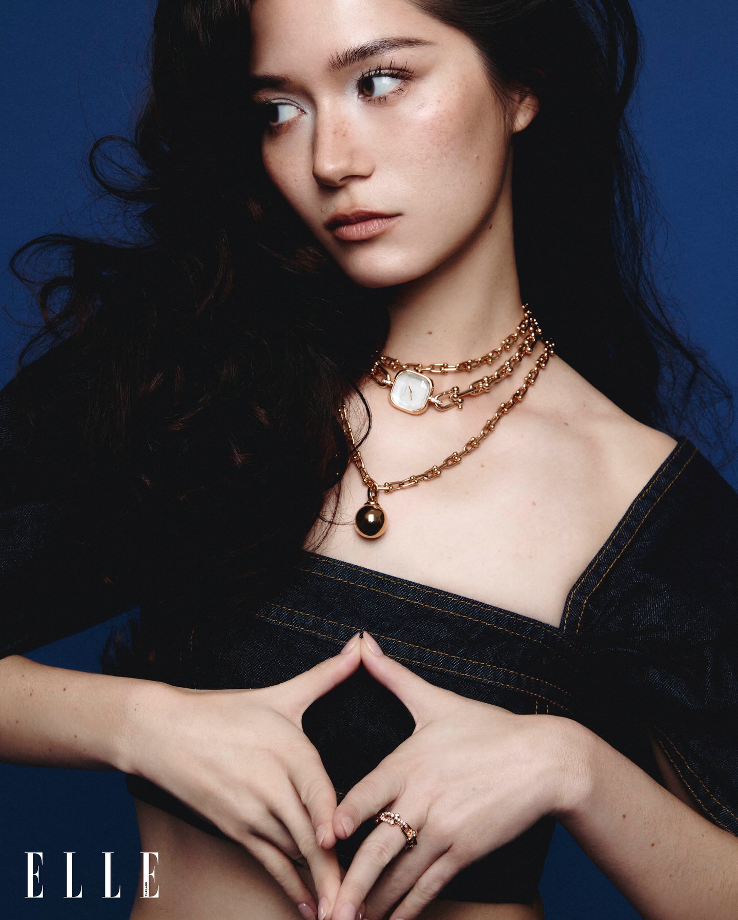 วี - วิโอเลต วอเทียร์