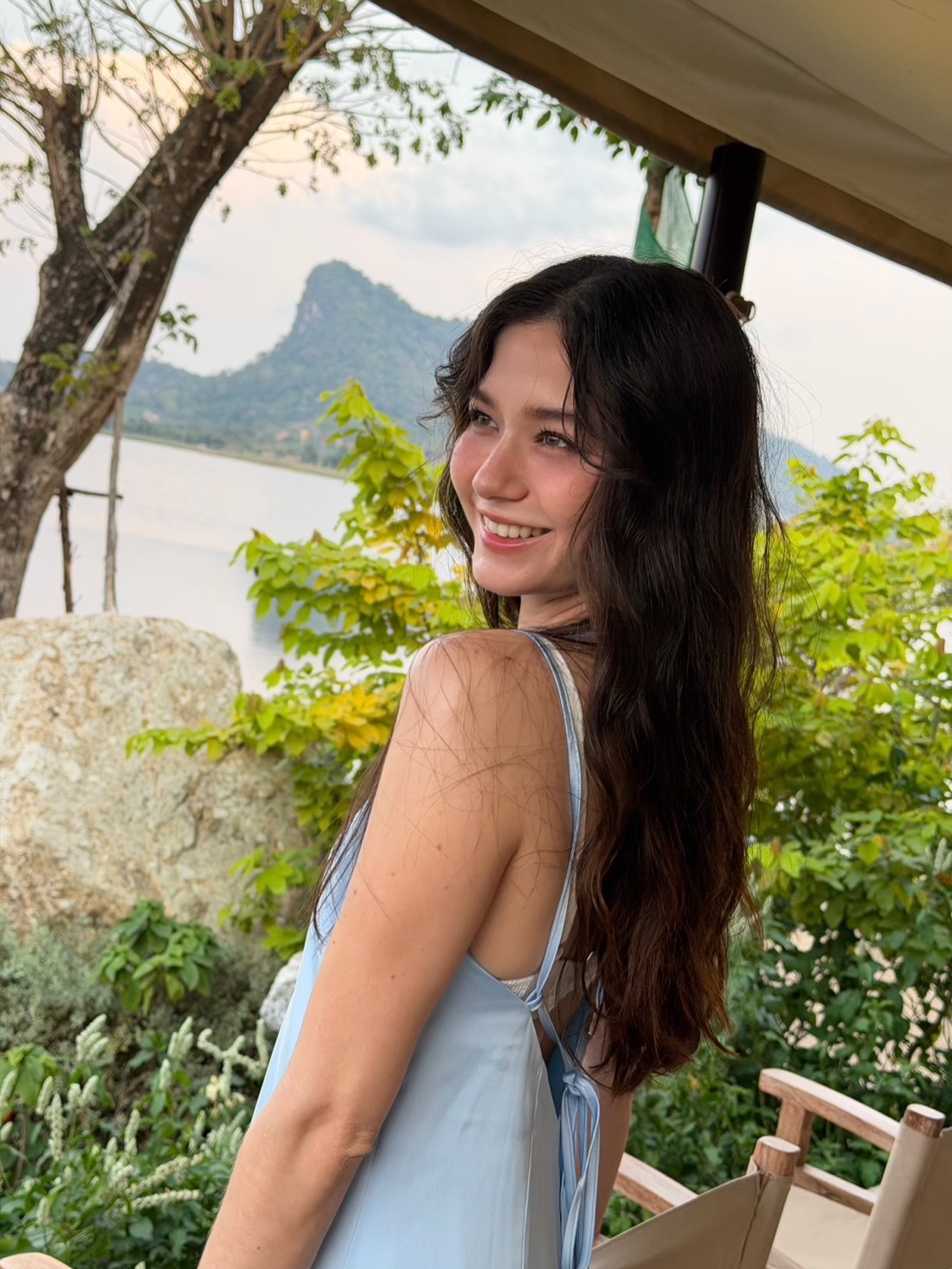 วี - วิโอเลต วอเทียร์