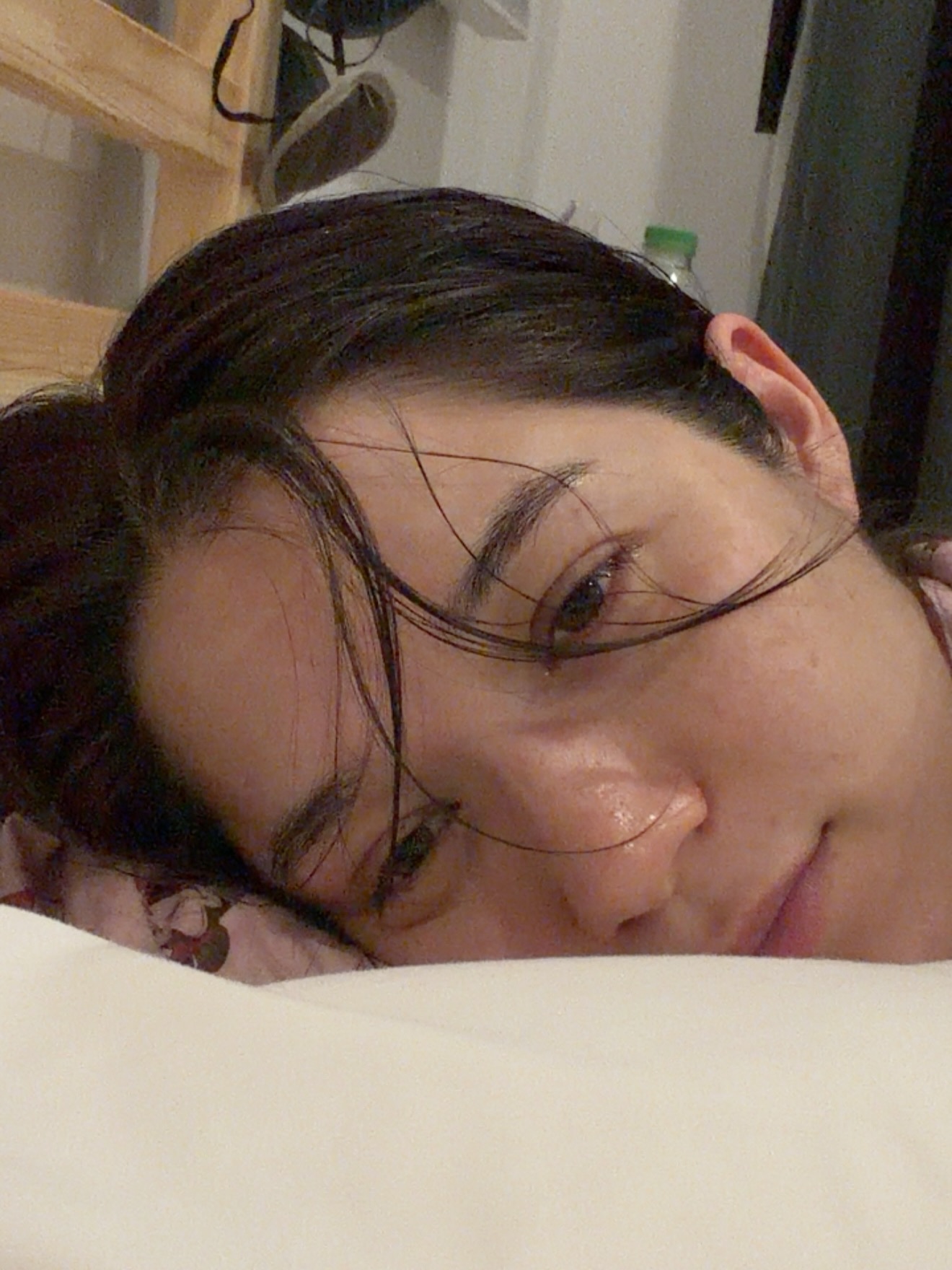 วี - วิโอเลต วอเทียร์