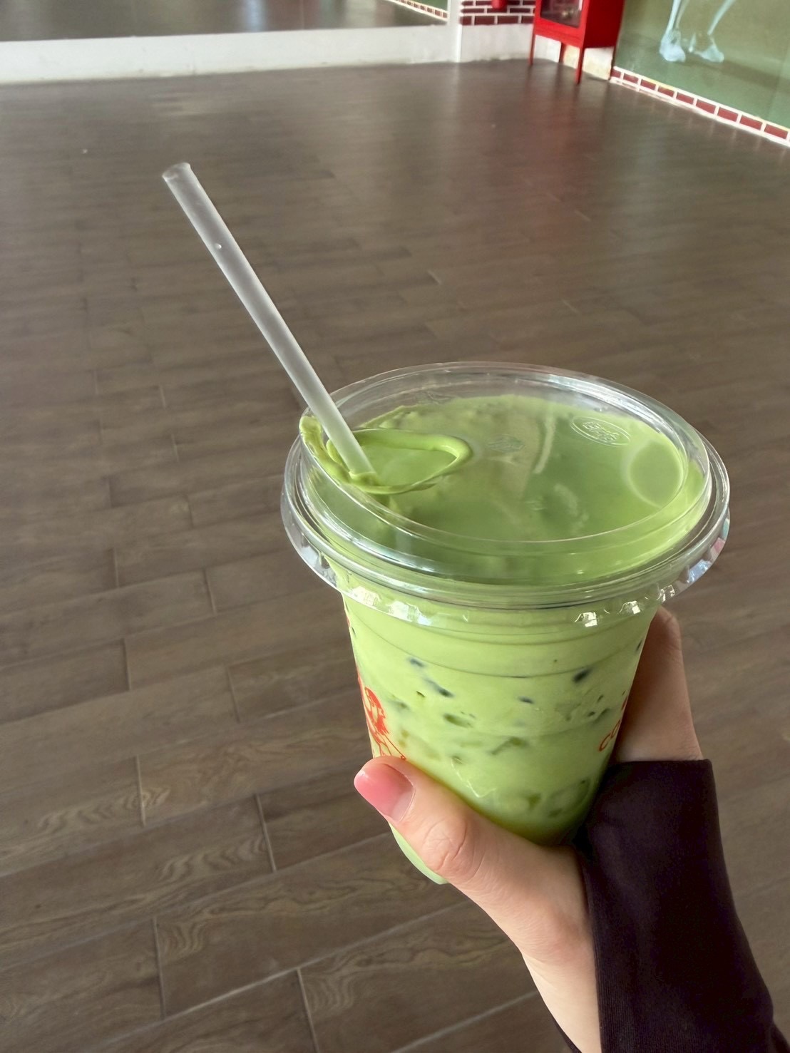 วี - วิโอเลต วอเทียร์