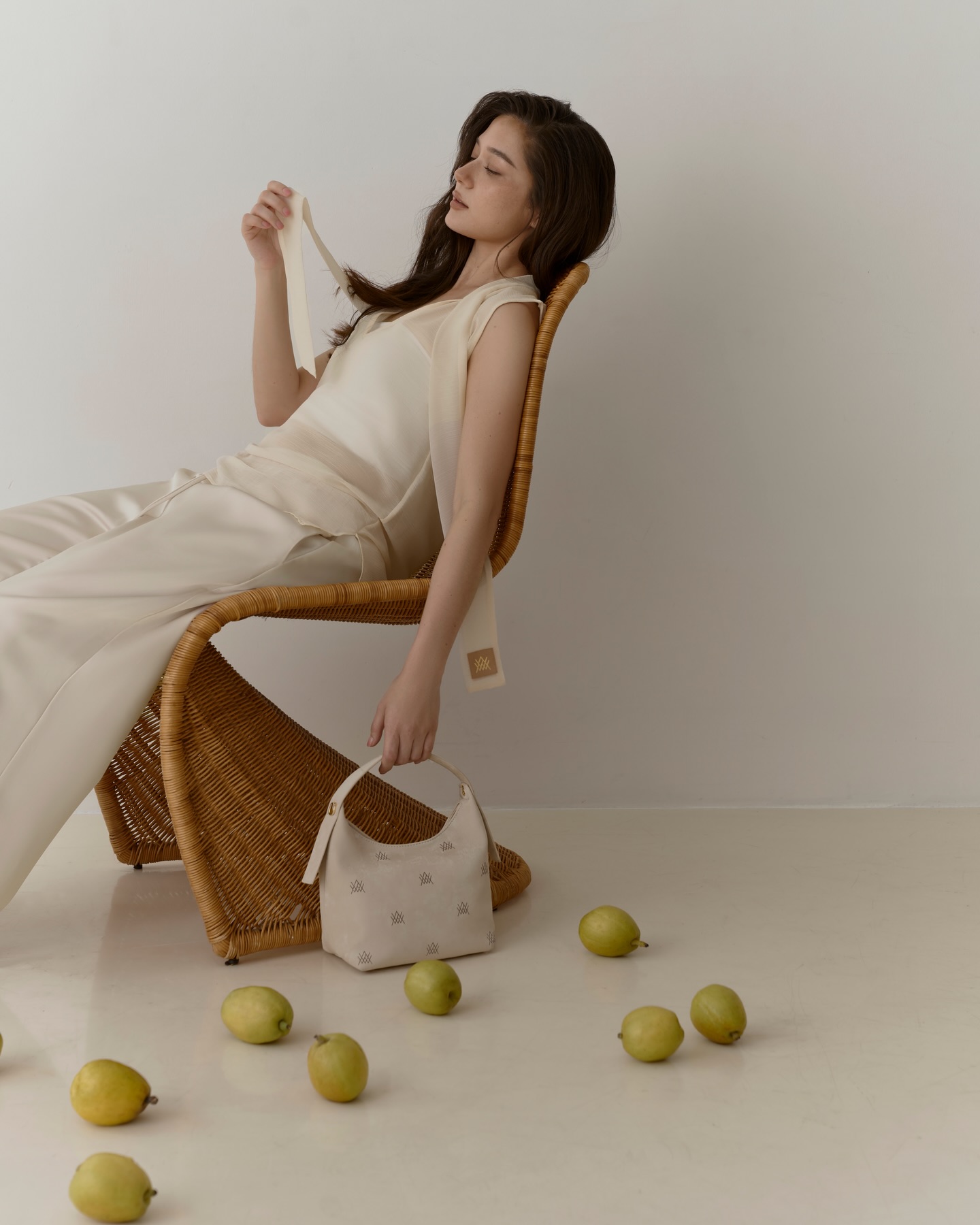 วี - วิโอเลต วอเทียร์