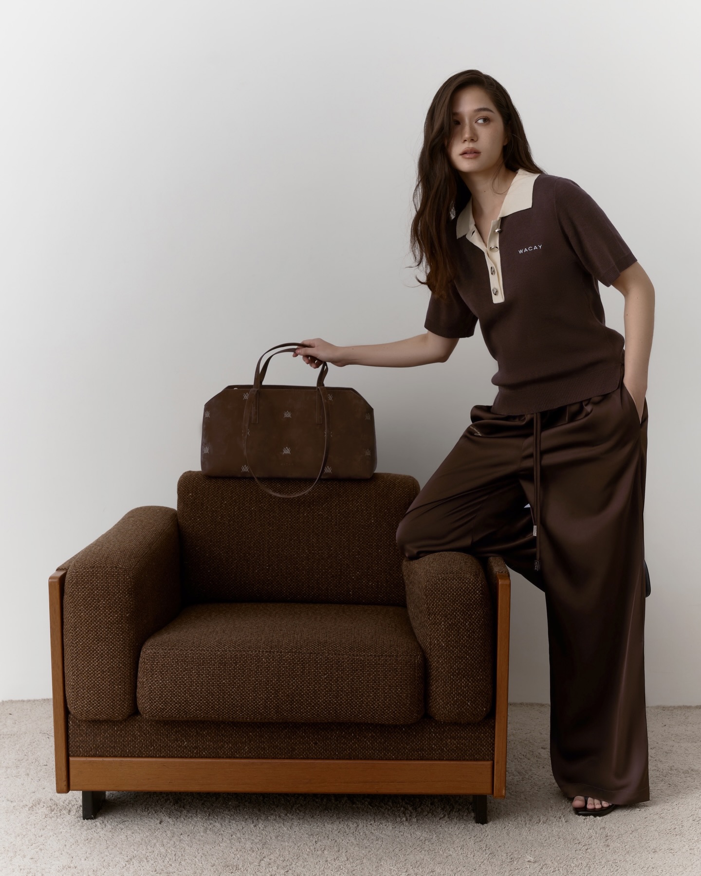 วี - วิโอเลต วอเทียร์