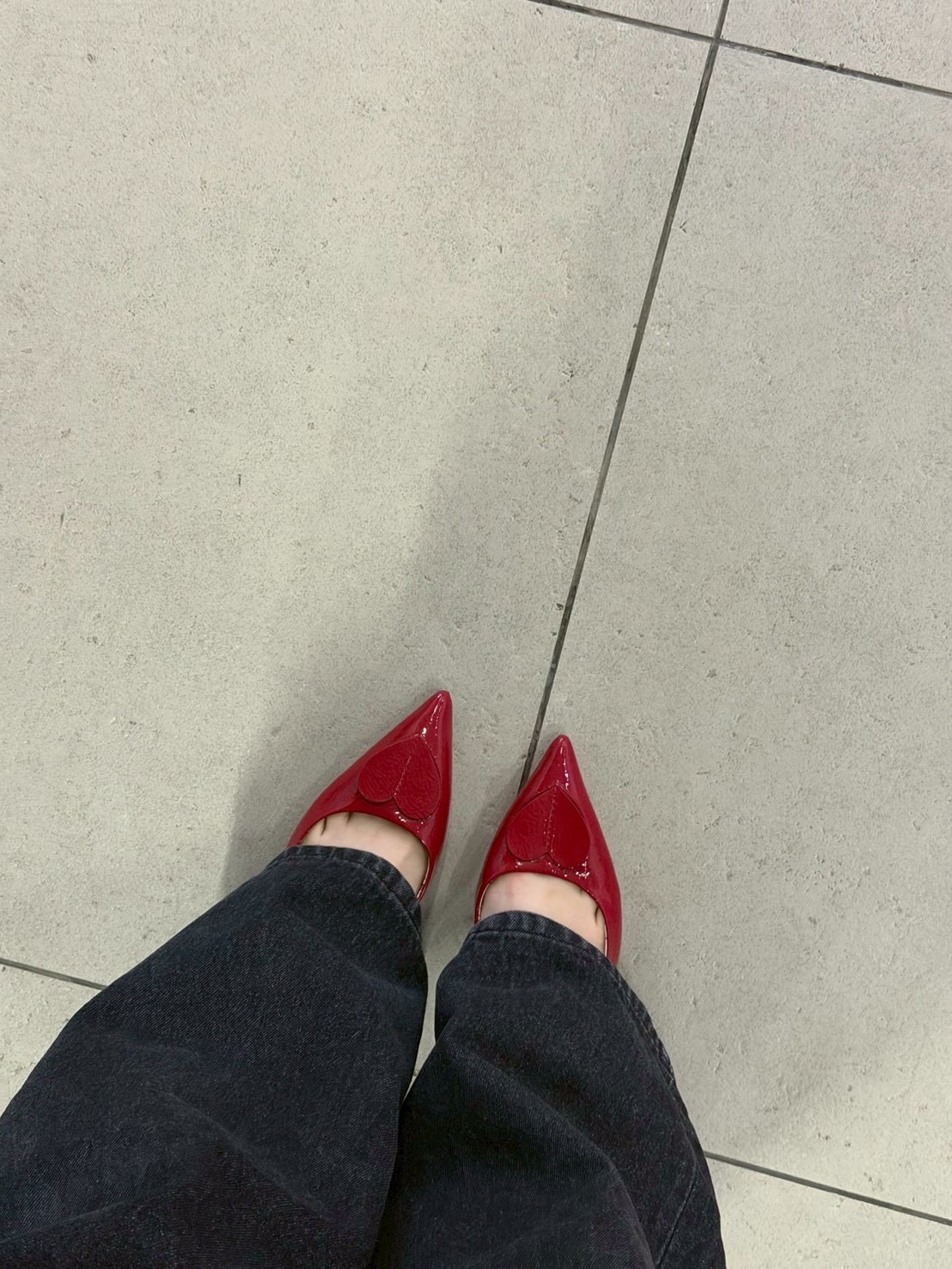 วี - วิโอเลต วอเทียร์