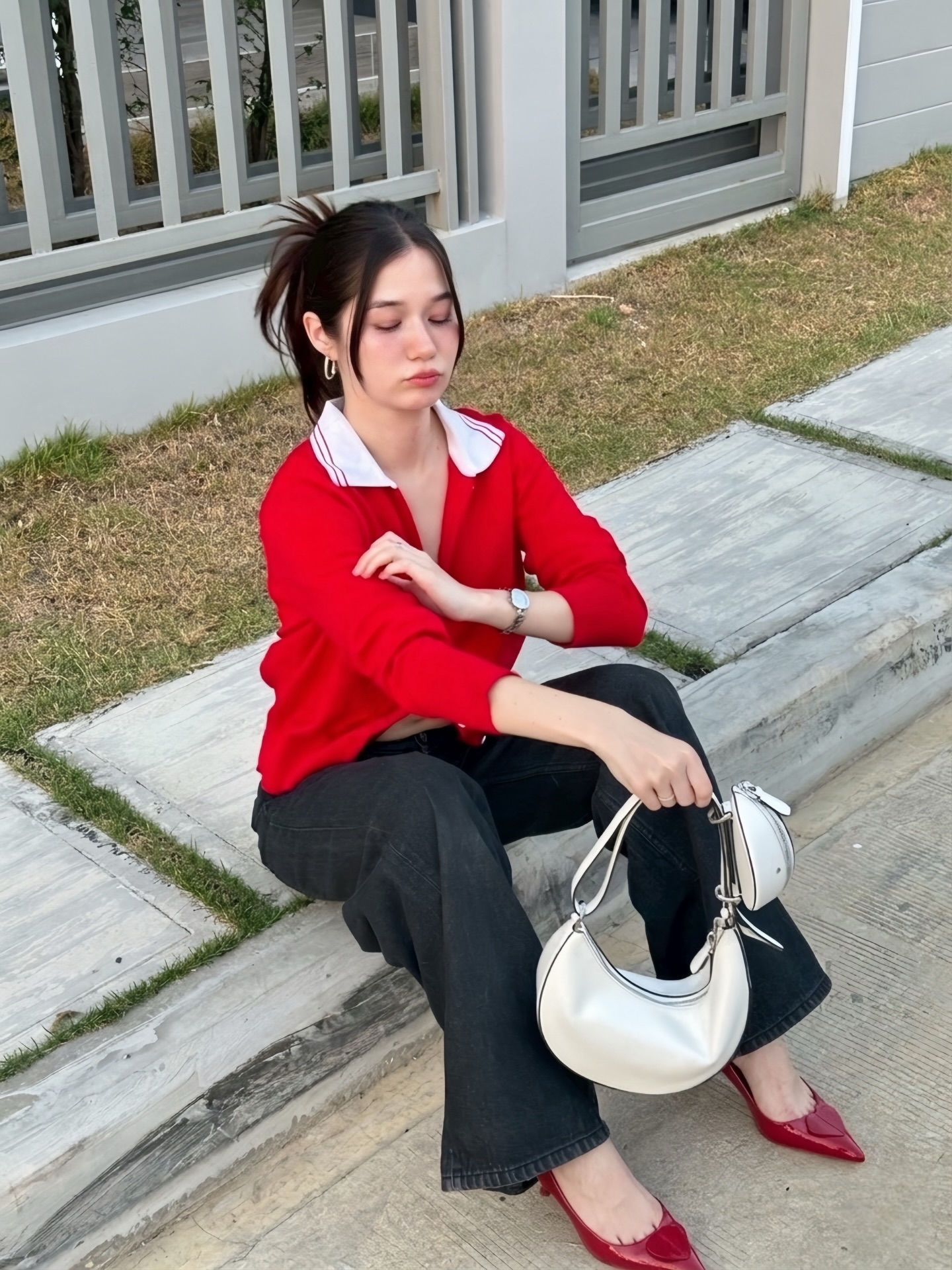 วี - วิโอเลต วอเทียร์