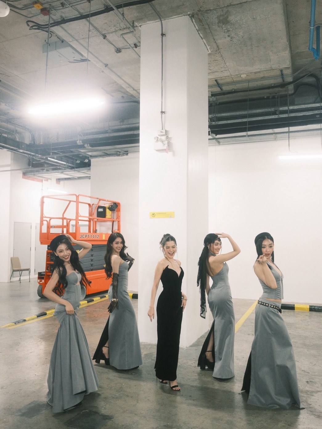 วี - วิโอเลต วอเทียร์