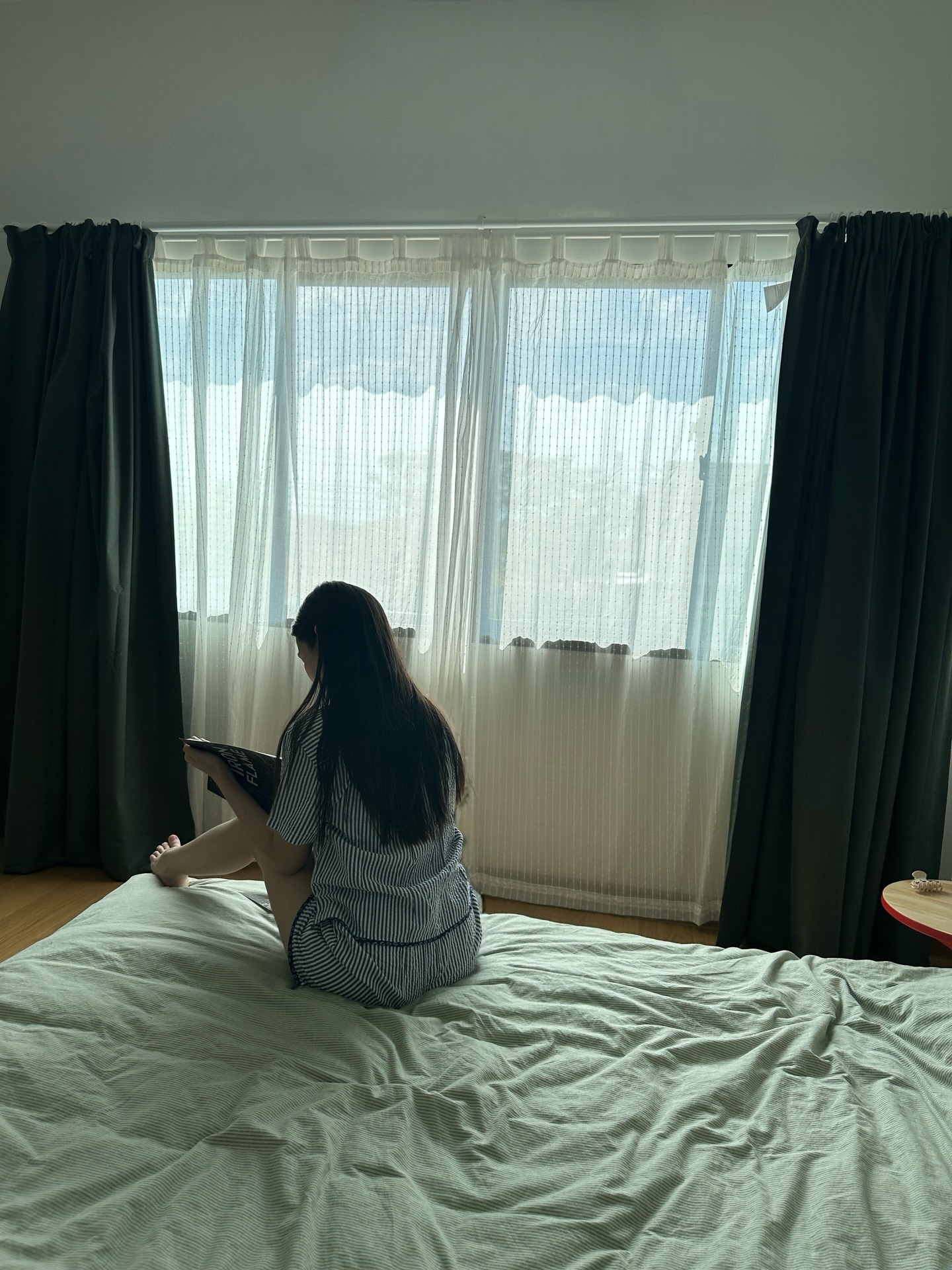 วี - วิโอเลต วอเทียร์