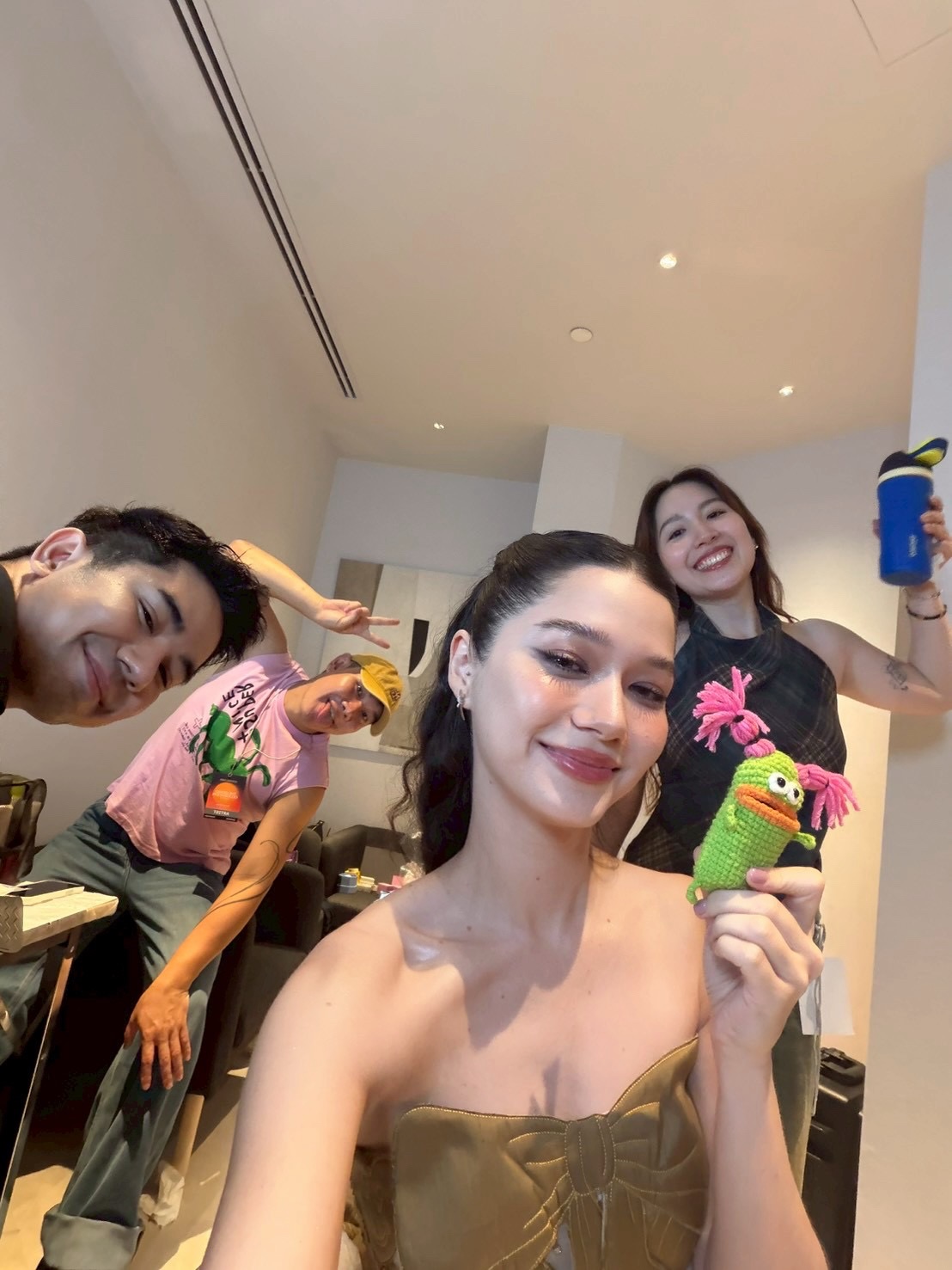 วี - วิโอเลต วอเทียร์