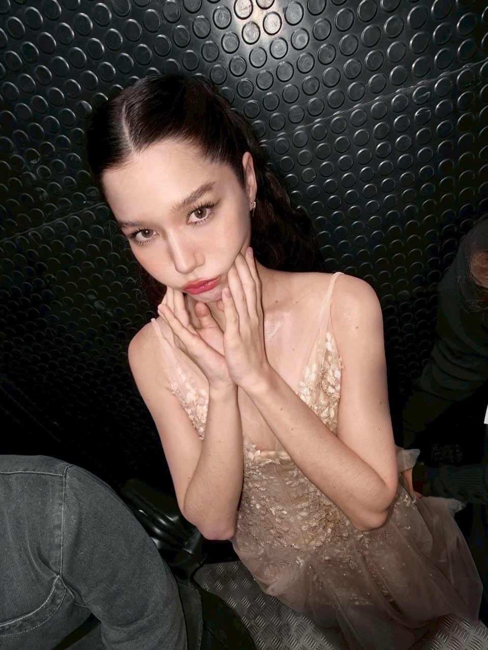 วี - วิโอเลต วอเทียร์