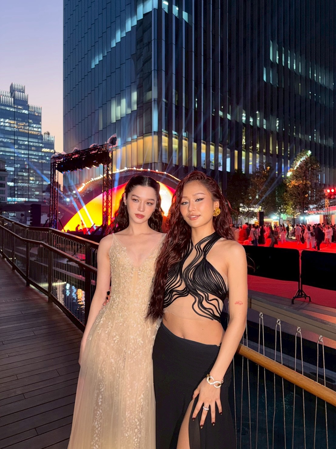 วี - วิโอเลต วอเทียร์