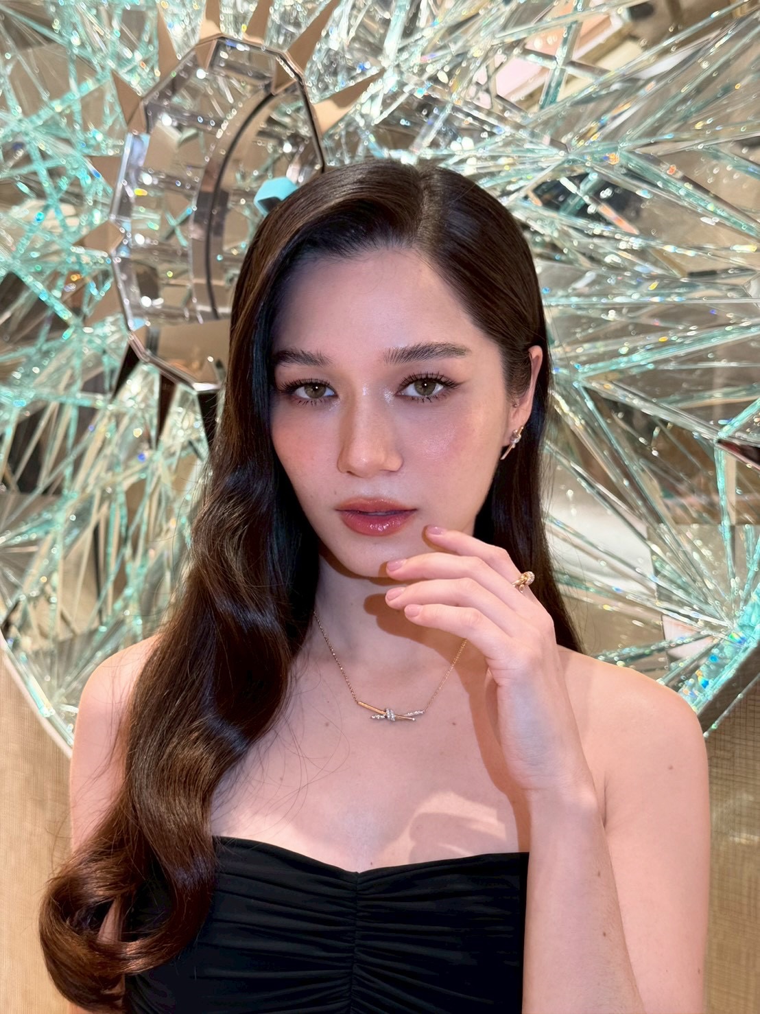 วี - วิโอเลต วอเทียร์