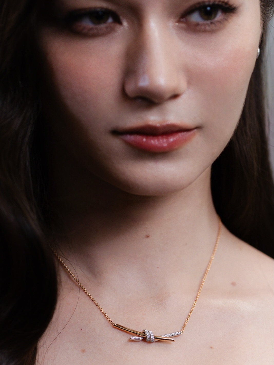 วี - วิโอเลต วอเทียร์