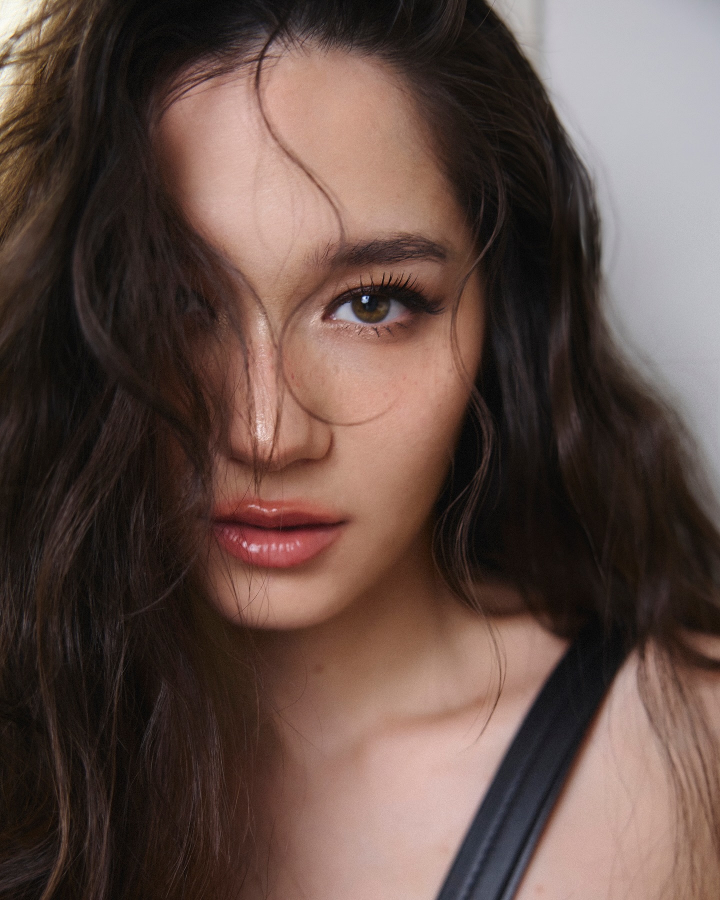 วี - วิโอเลต วอเทียร์