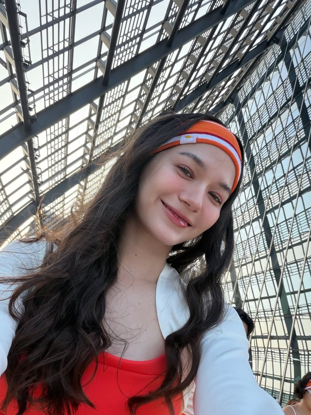 วี - วิโอเลต วอเทียร์