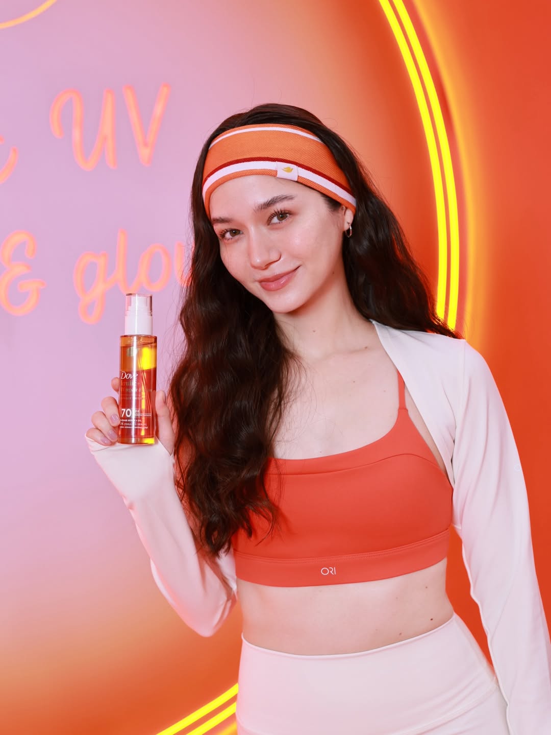 วี - วิโอเลต วอเทียร์