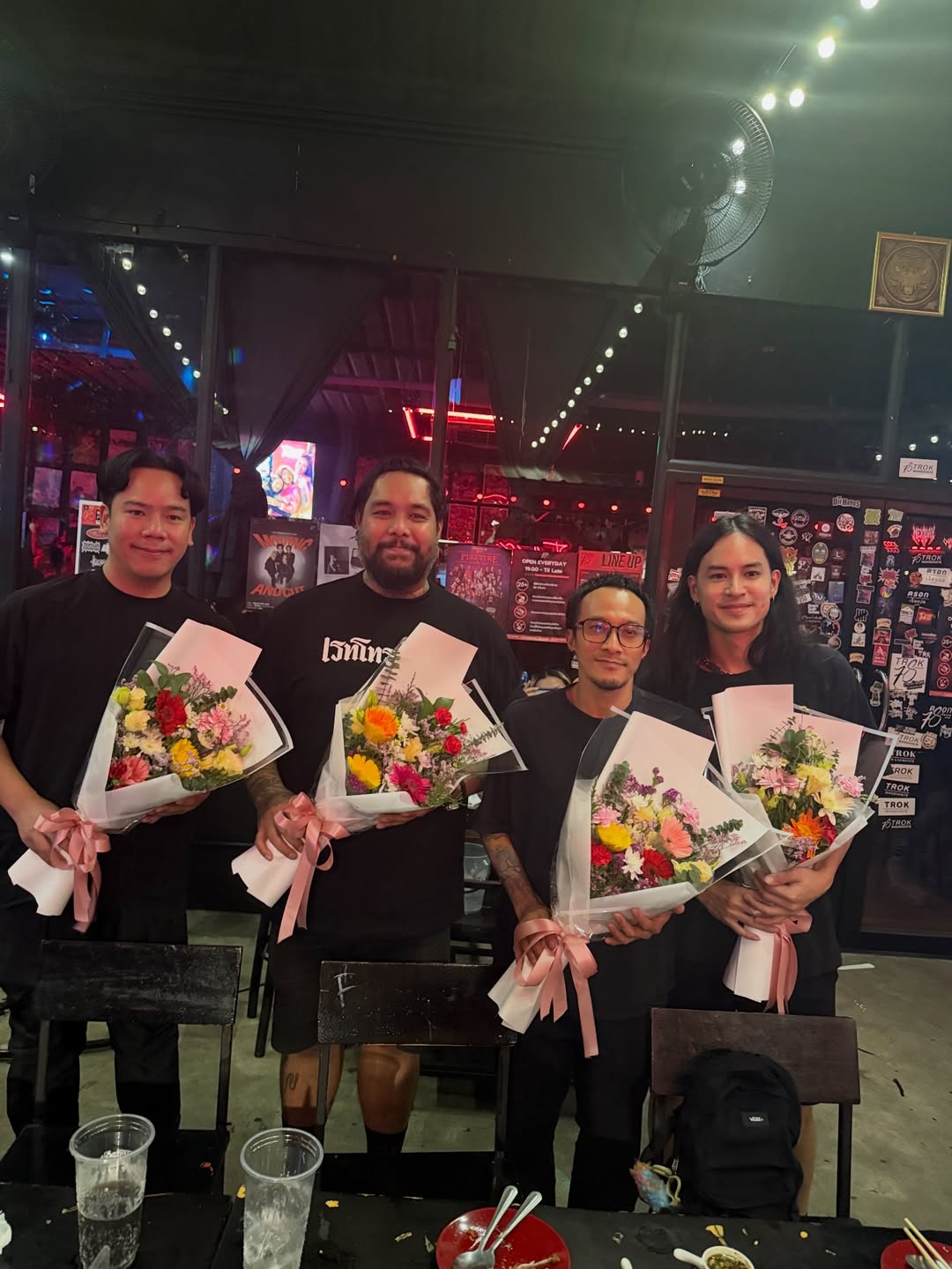 วี - วิโอเลต วอเทียร์