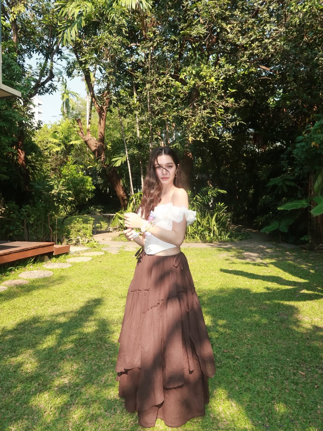 วี - วิโอเลต วอเทียร์