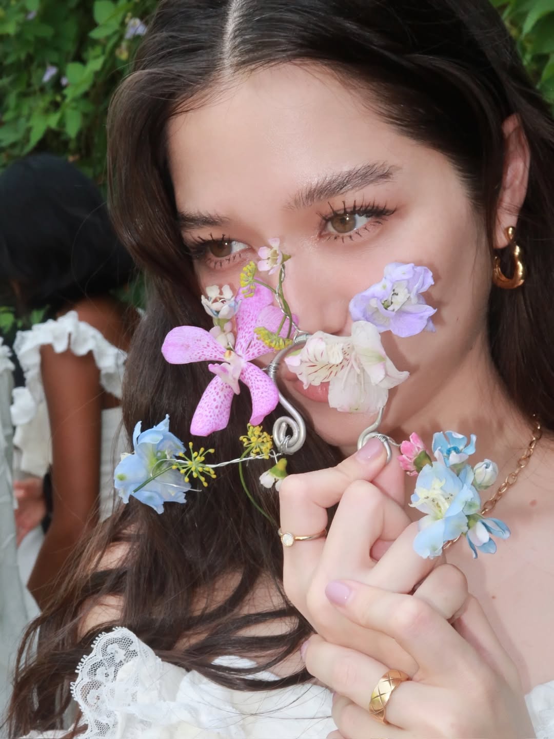 วี - วิโอเลต วอเทียร์