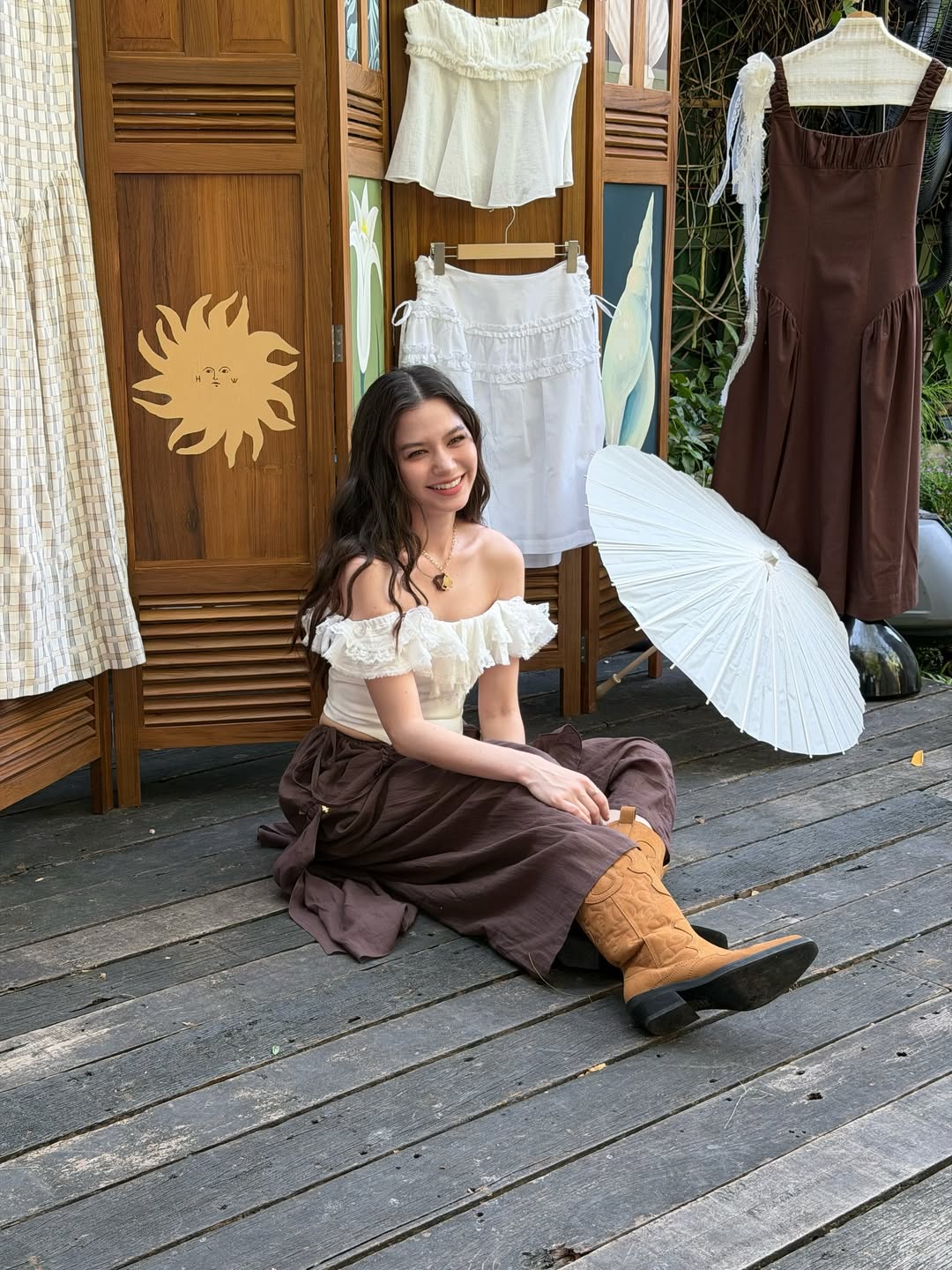 วี - วิโอเลต วอเทียร์