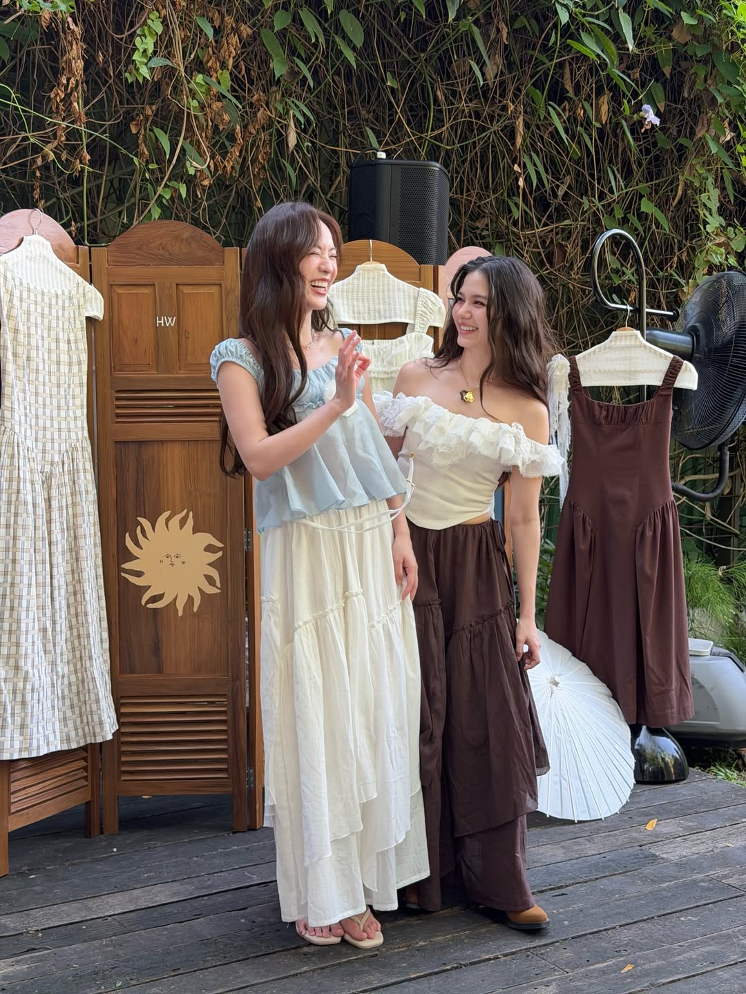 วี - วิโอเลต วอเทียร์