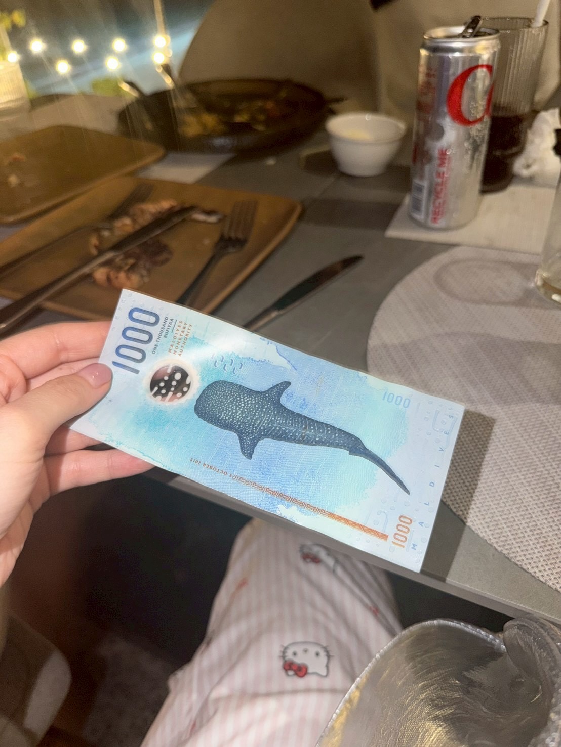 วี - วิโอเลต วอเทียร์