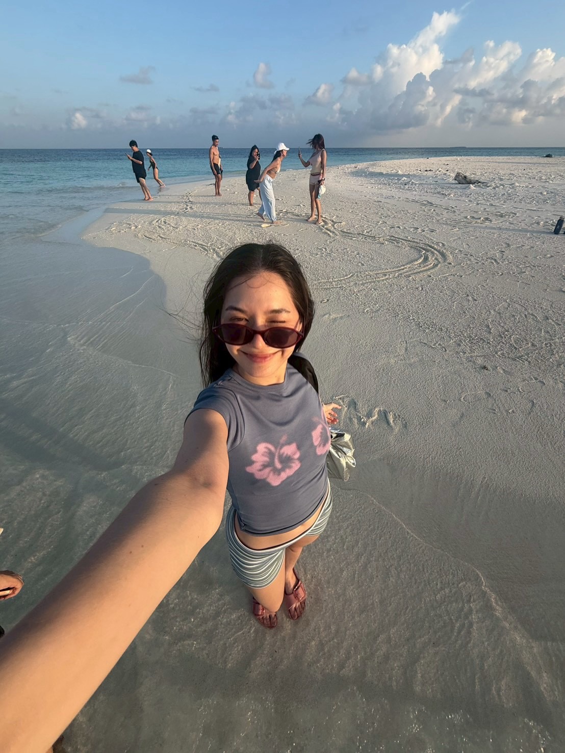 วี - วิโอเลต วอเทียร์