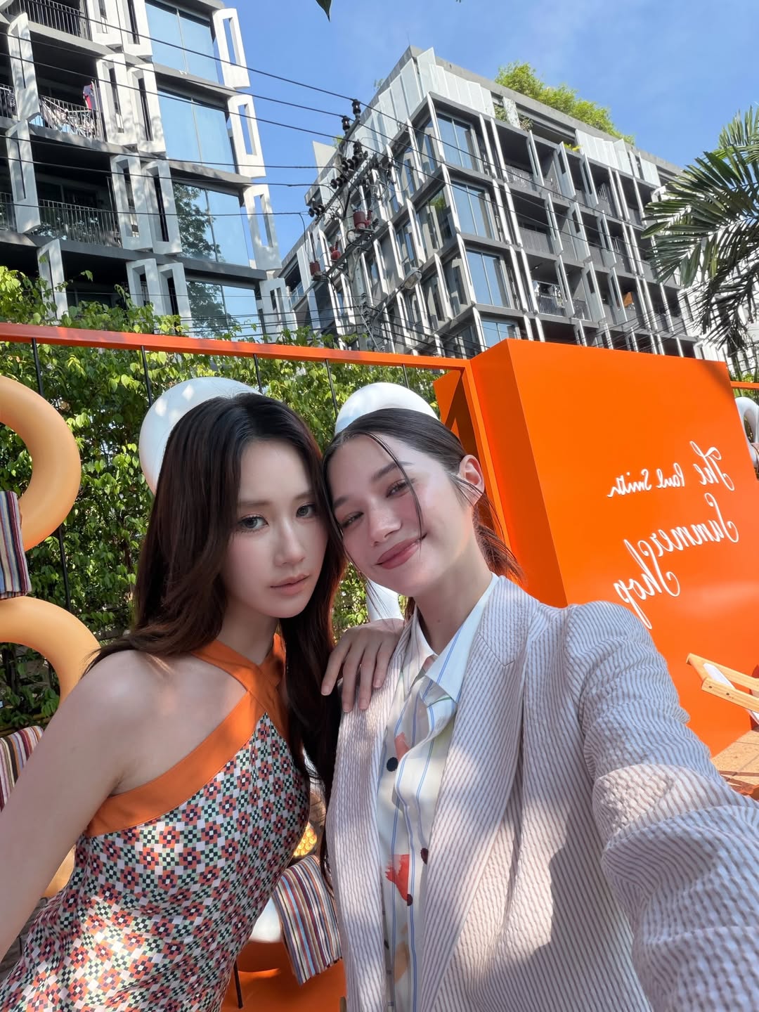 วี - วิโอเลต วอเทียร์