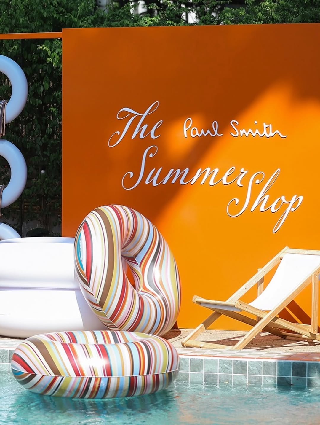 วี - วิโอเลต วอเทียร์