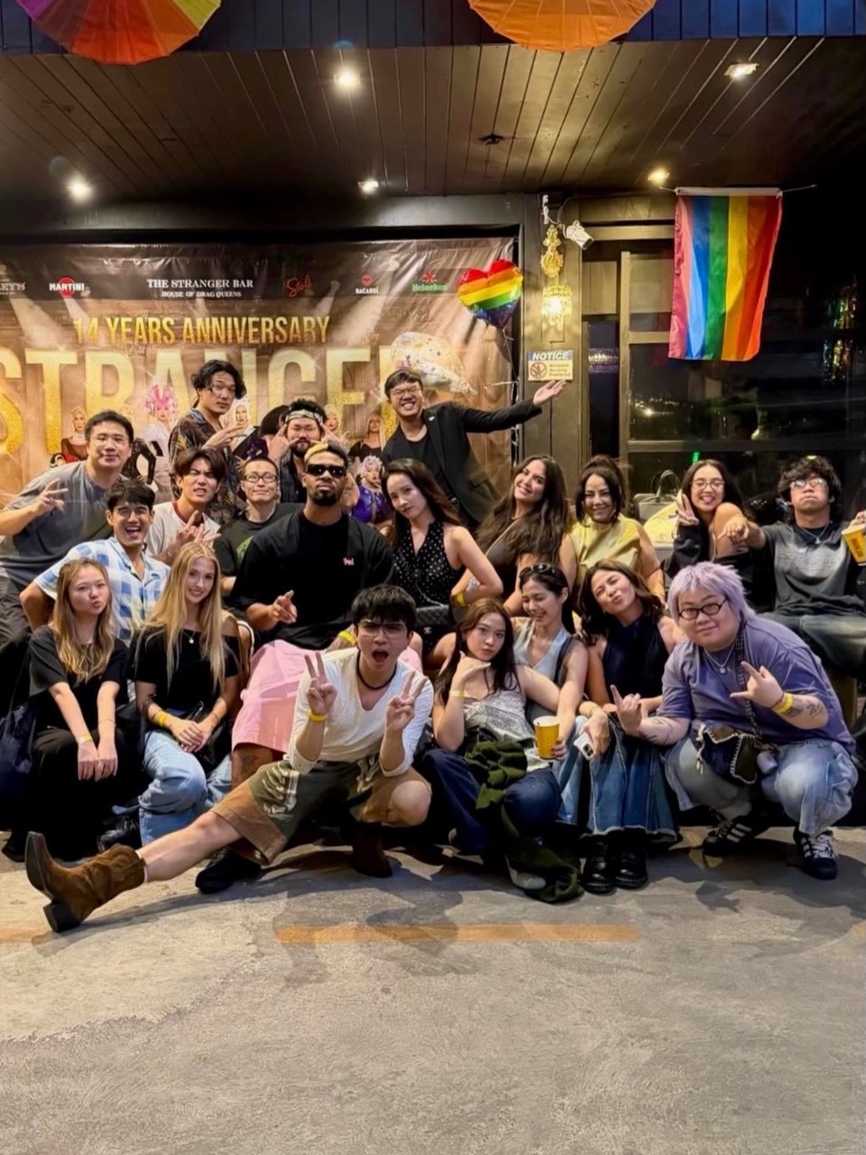 วี - วิโอเลต วอเทียร์