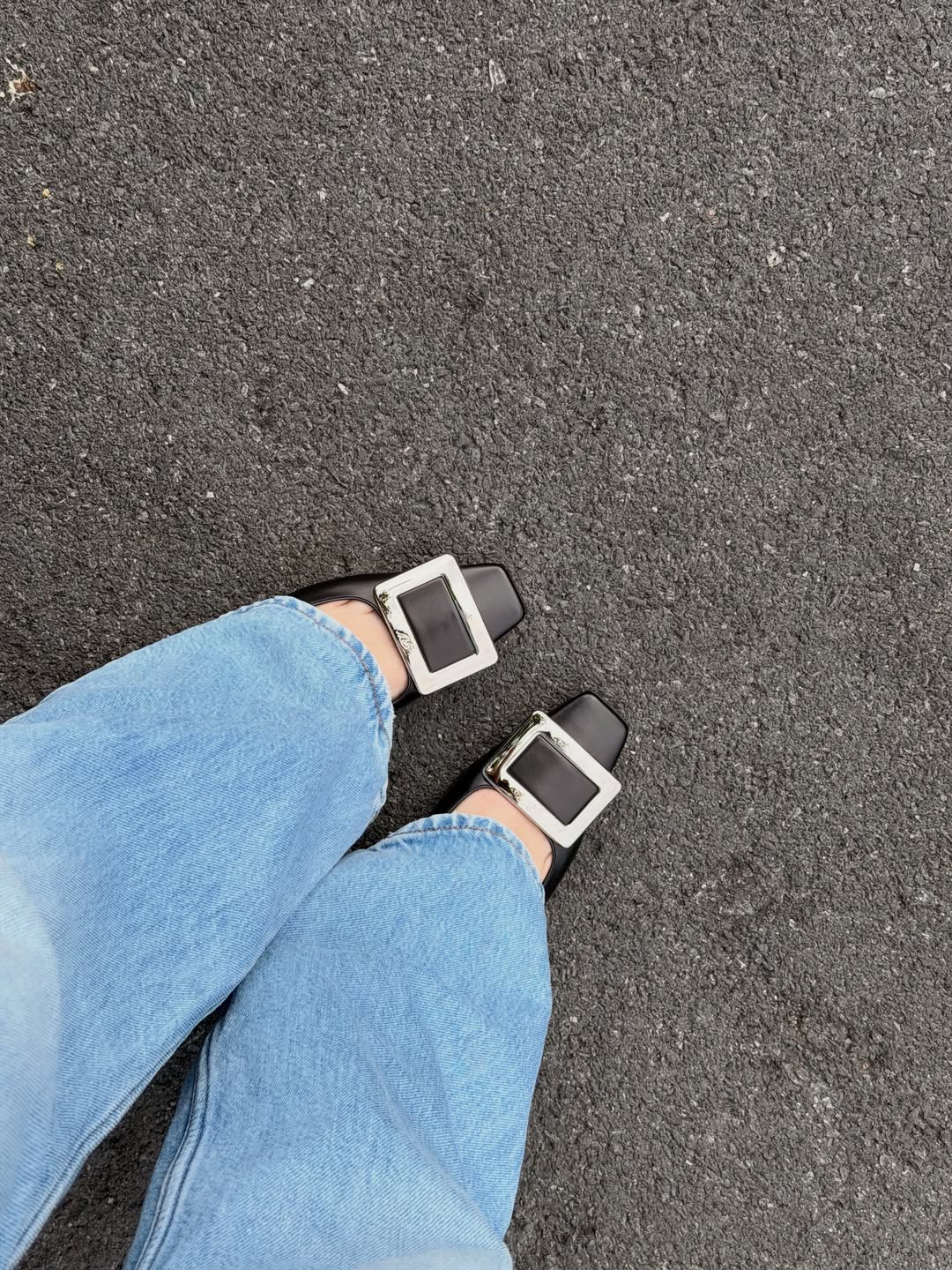 วี - วิโอเลต วอเทียร์