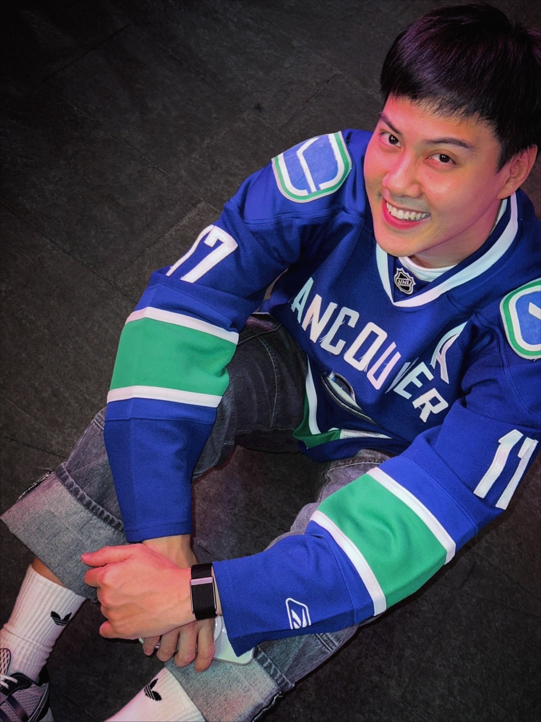 ต้น - อาชว์ ไหลสกุล