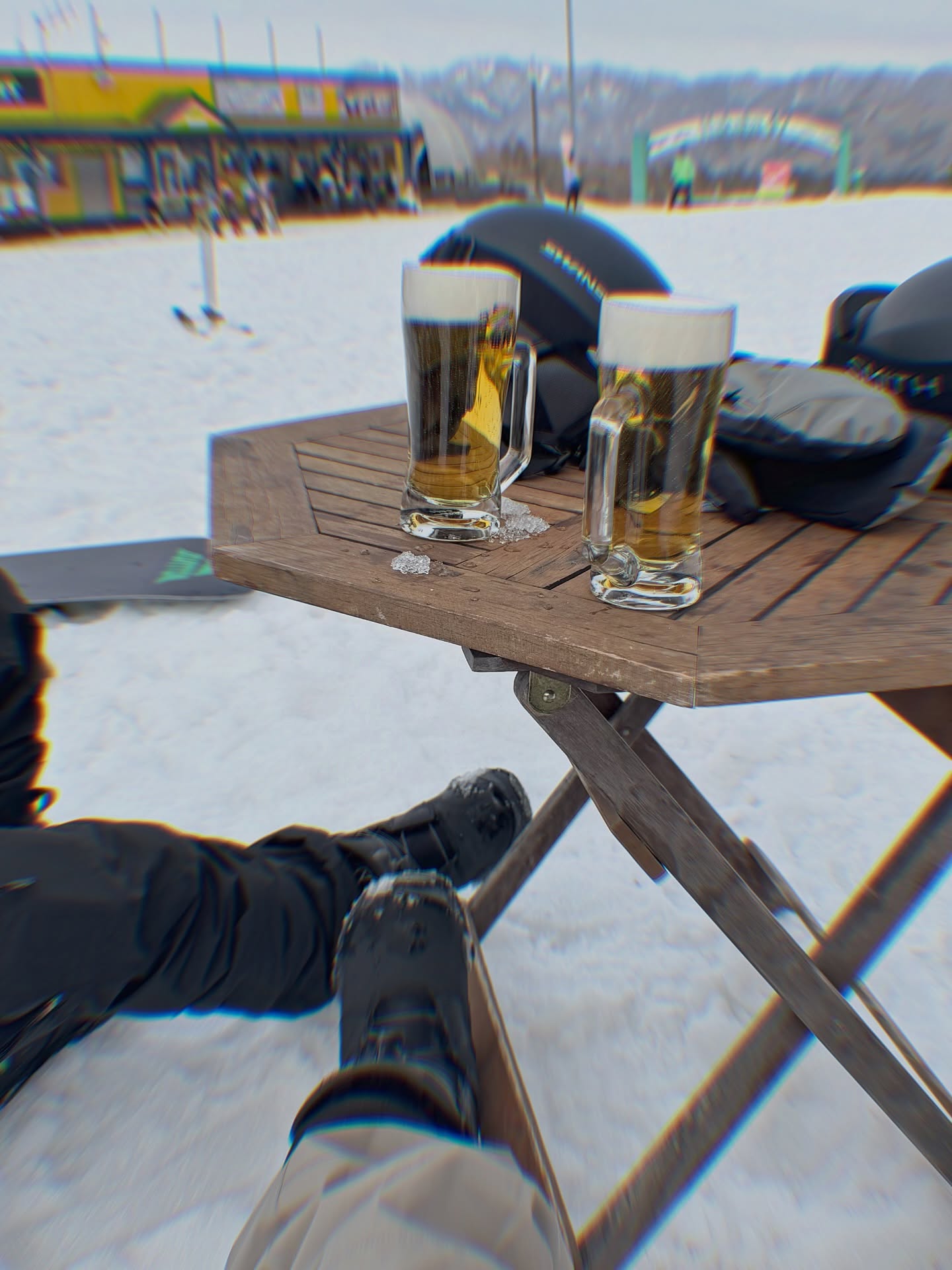 ต้น - อาชว์ ไหลสกุล