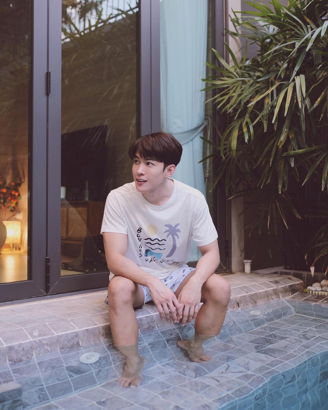 ต๊อด - ปนพงษ์ ไขแสง