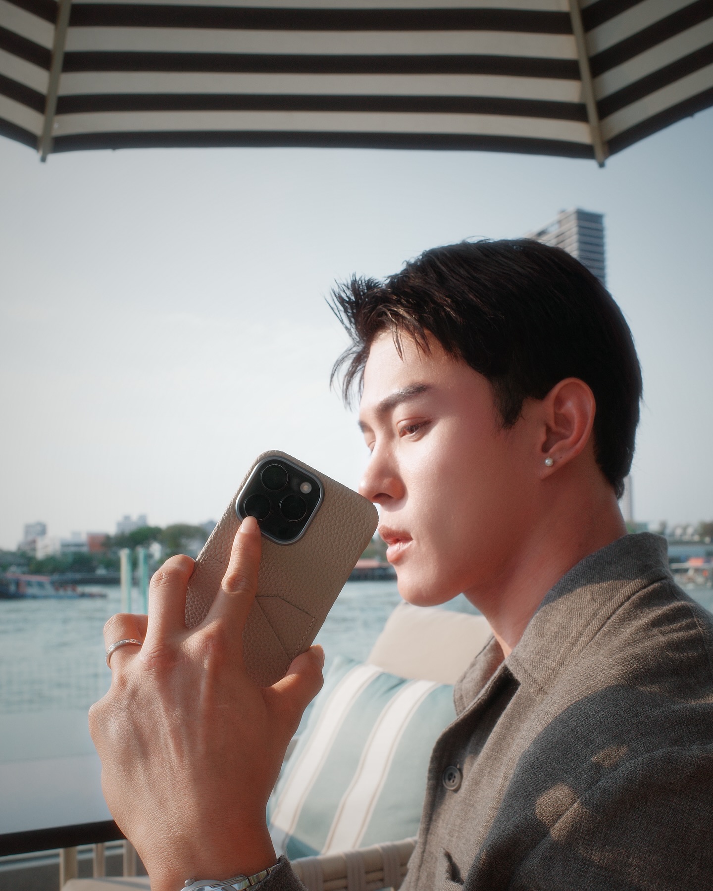 ต๊อด - ปนพงษ์ ไขแสง