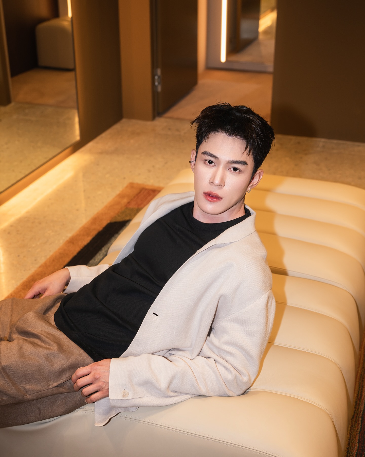 ต๊อด - ปนพงษ์ ไขแสง