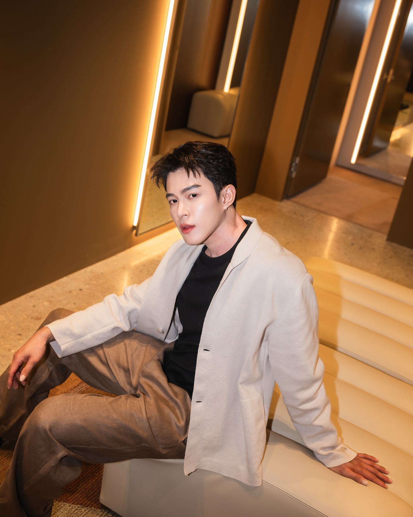 ต๊อด - ปนพงษ์ ไขแสง
