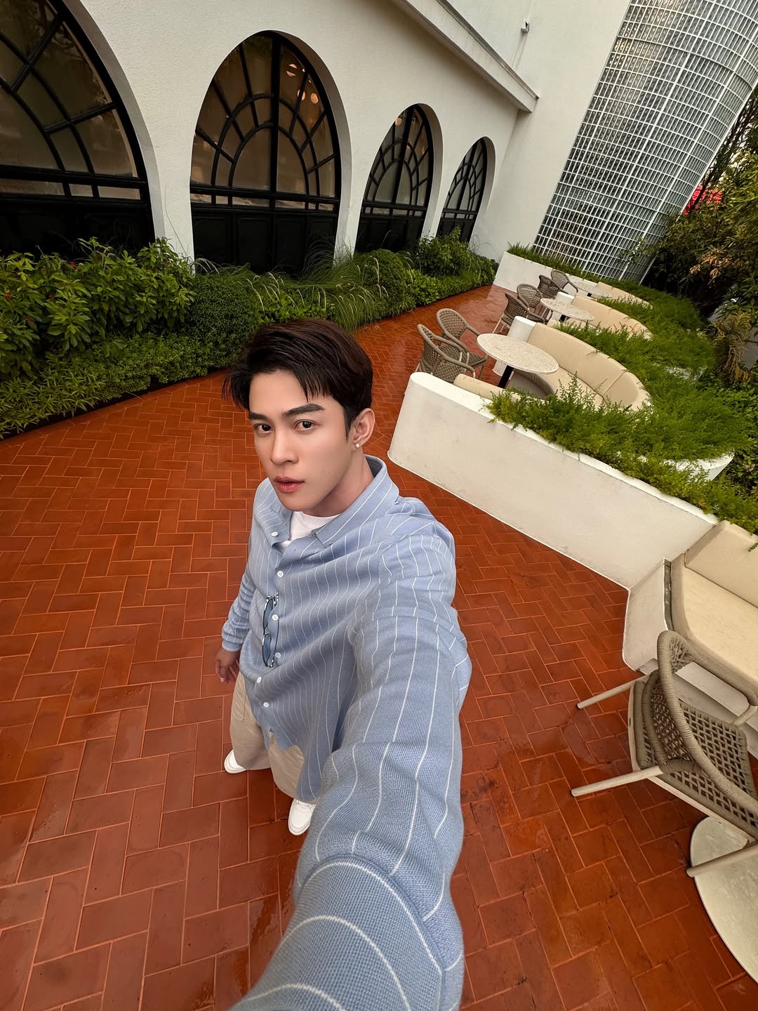 ต๊อด - ปนพงษ์ ไขแสง