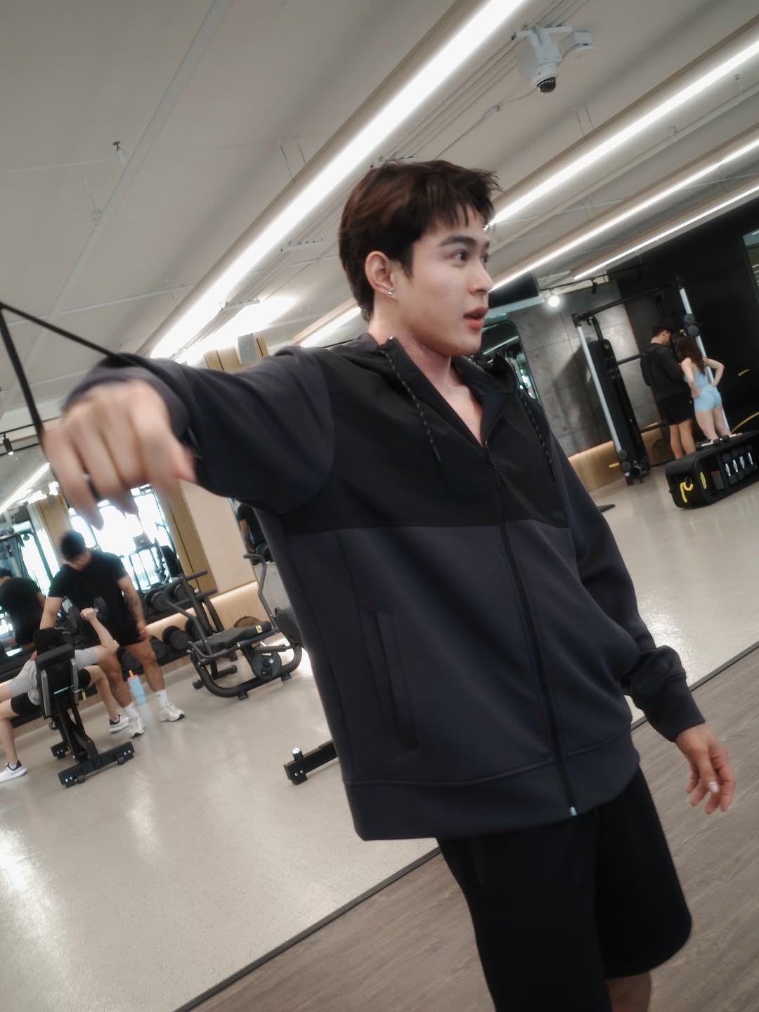 ต๊อด - ปนพงษ์ ไขแสง