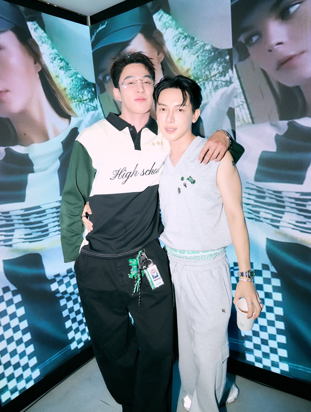 ต๊อด - ปนพงษ์ ไขแสง