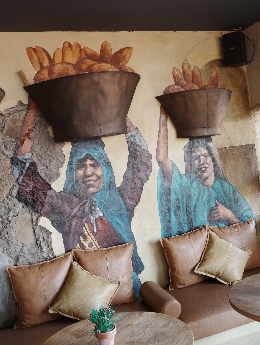 ต๊อด - ปนพงษ์ ไขแสง