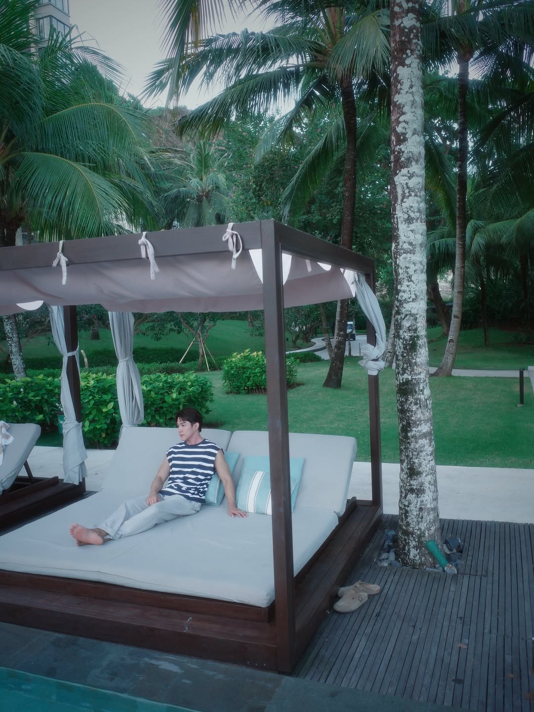 ต๊อด - ปนพงษ์ ไขแสง