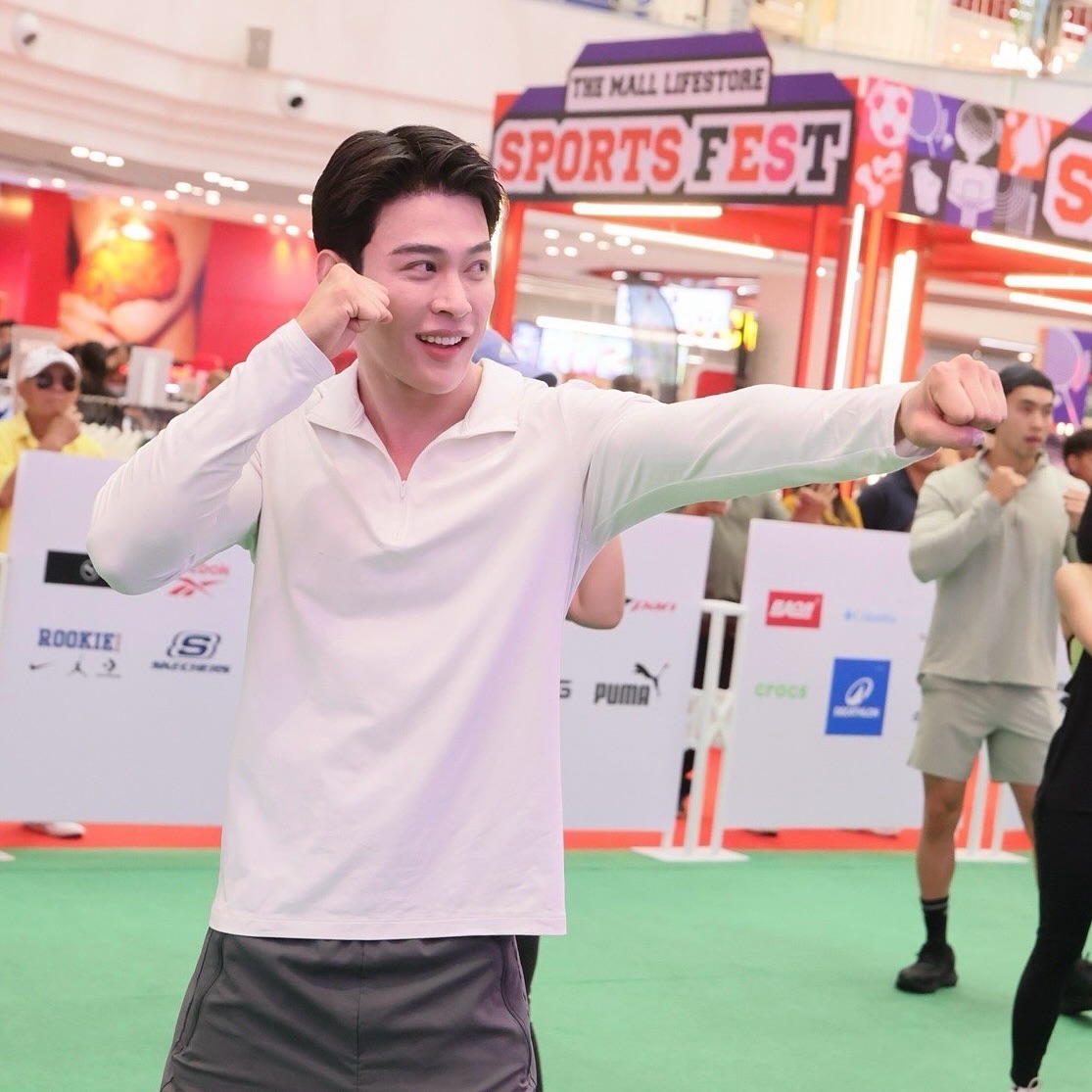 ต๊อด - ปนพงษ์ ไขแสง