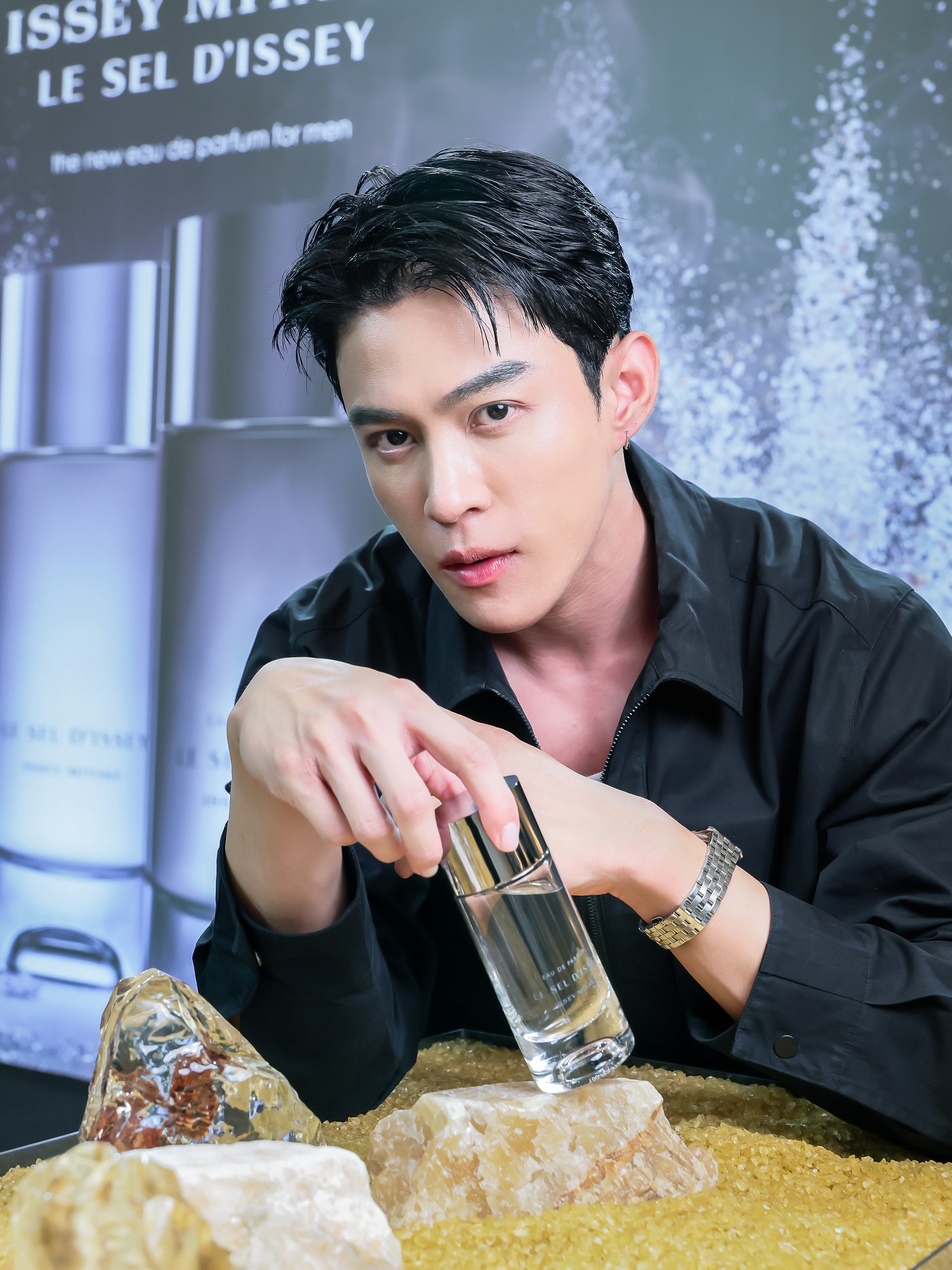 ต๊อด - ปนพงษ์ ไขแสง