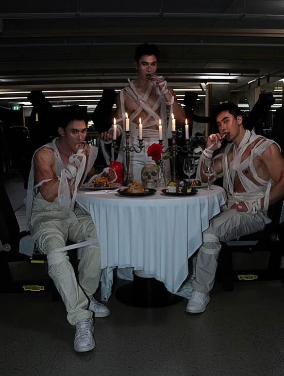 ต๊อด - ปนพงษ์ ไขแสง