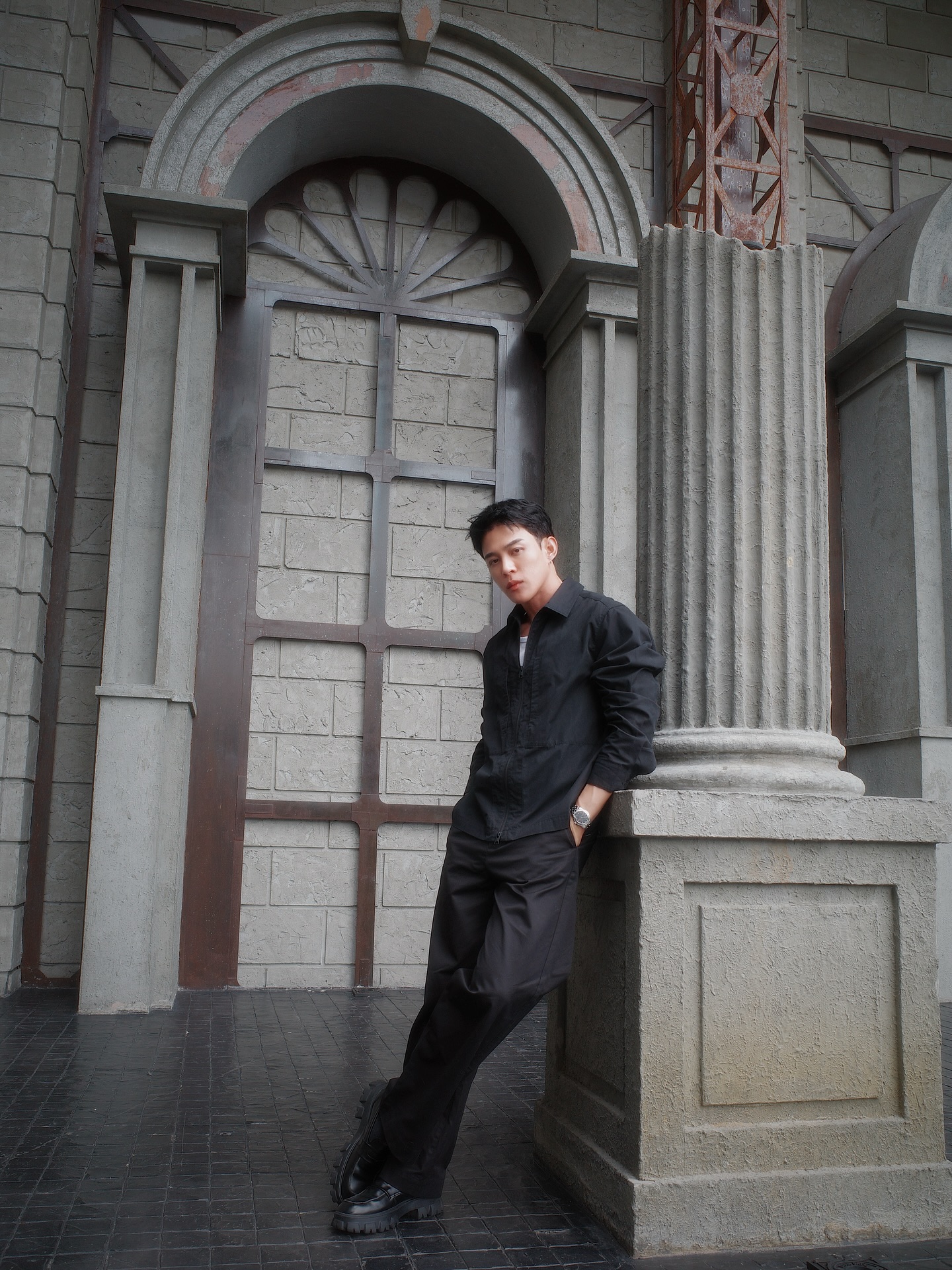 ต๊อด - ปนพงษ์ ไขแสง