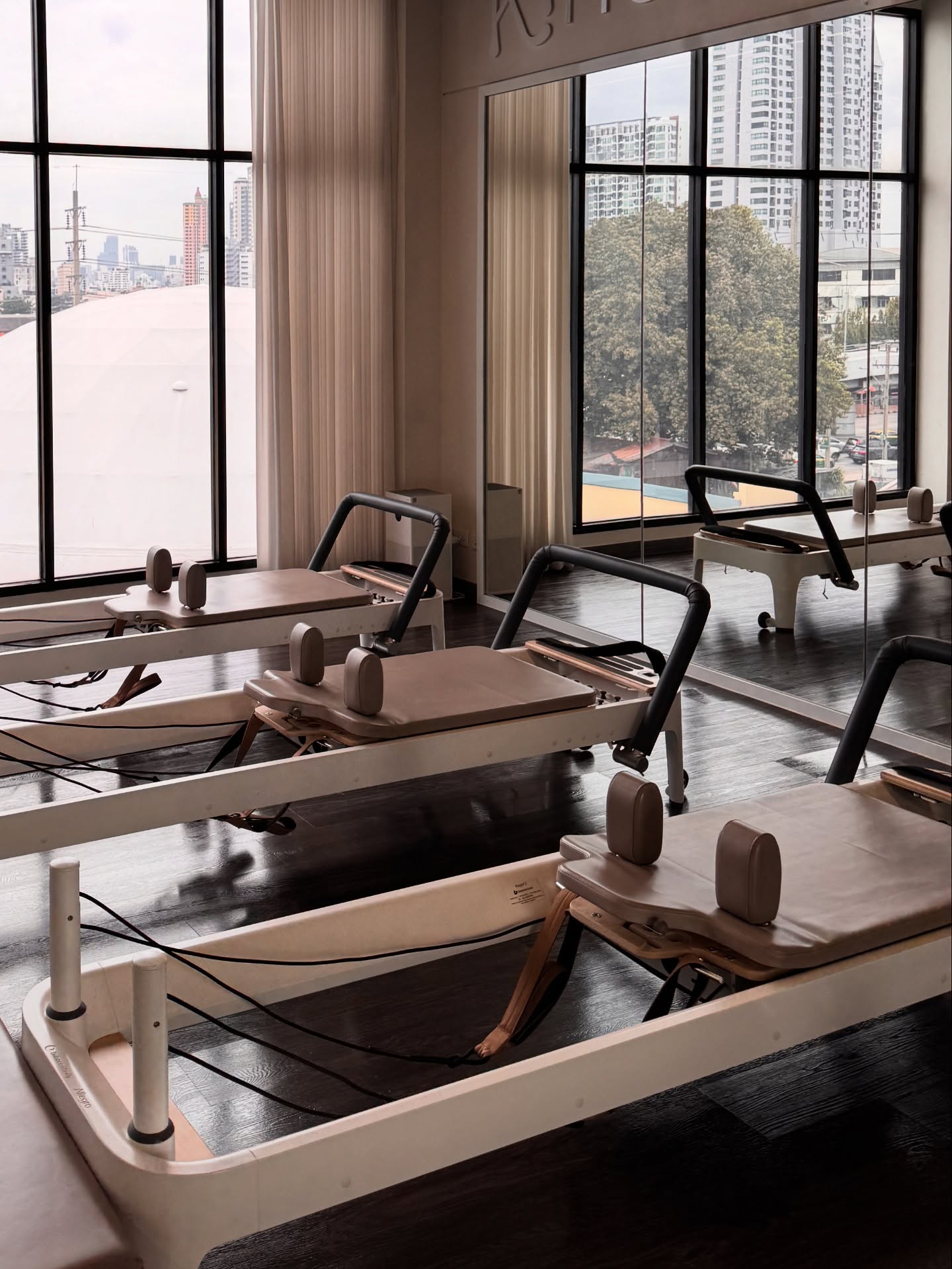 ต๊อด - ปนพงษ์ ไขแสง